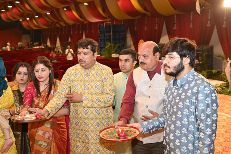 Rupal ben Rakesh Rajdev (રાકેશ રાજદેવ) bhagwat saptah